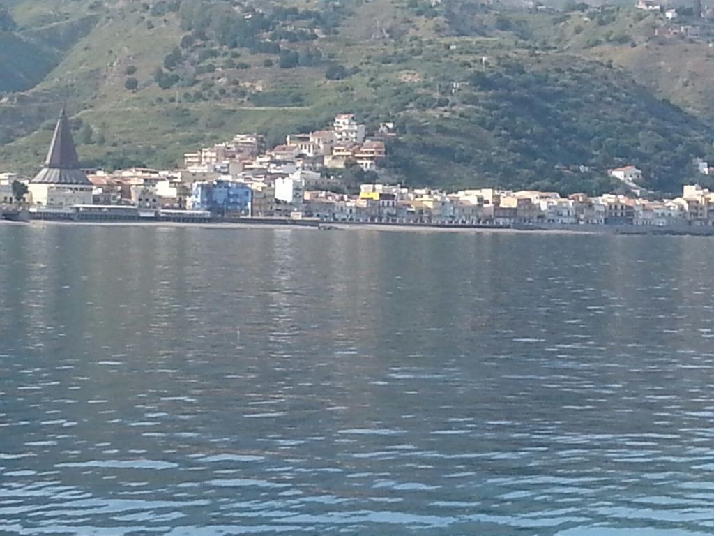 Bed&Breakfast La Casetta SantʼAlessio Siculo Екстериор снимка