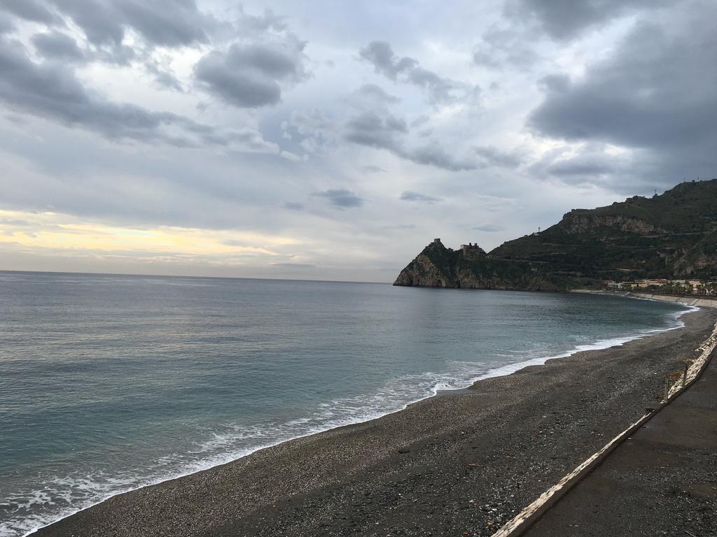 Bed&Breakfast La Casetta SantʼAlessio Siculo Екстериор снимка
